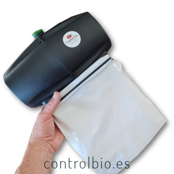 FLYSAN® trampa contra la polilla de la procesionaria del pino