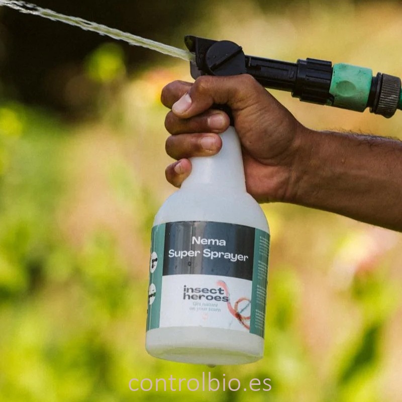 NEMA SUPER SPRAYER dosificador de nemátodos para jardín